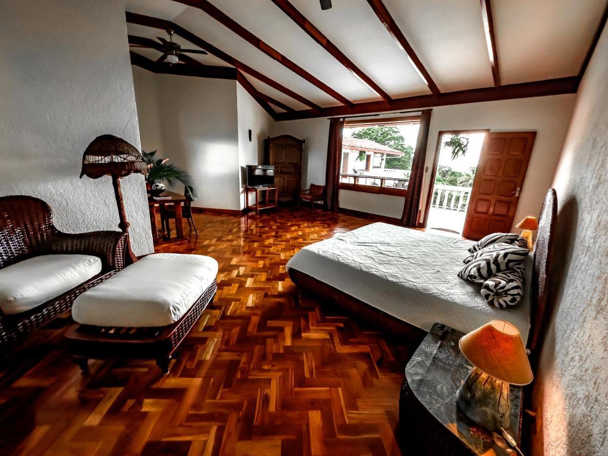 Canal Grande Lodge Piedades Exterior photo